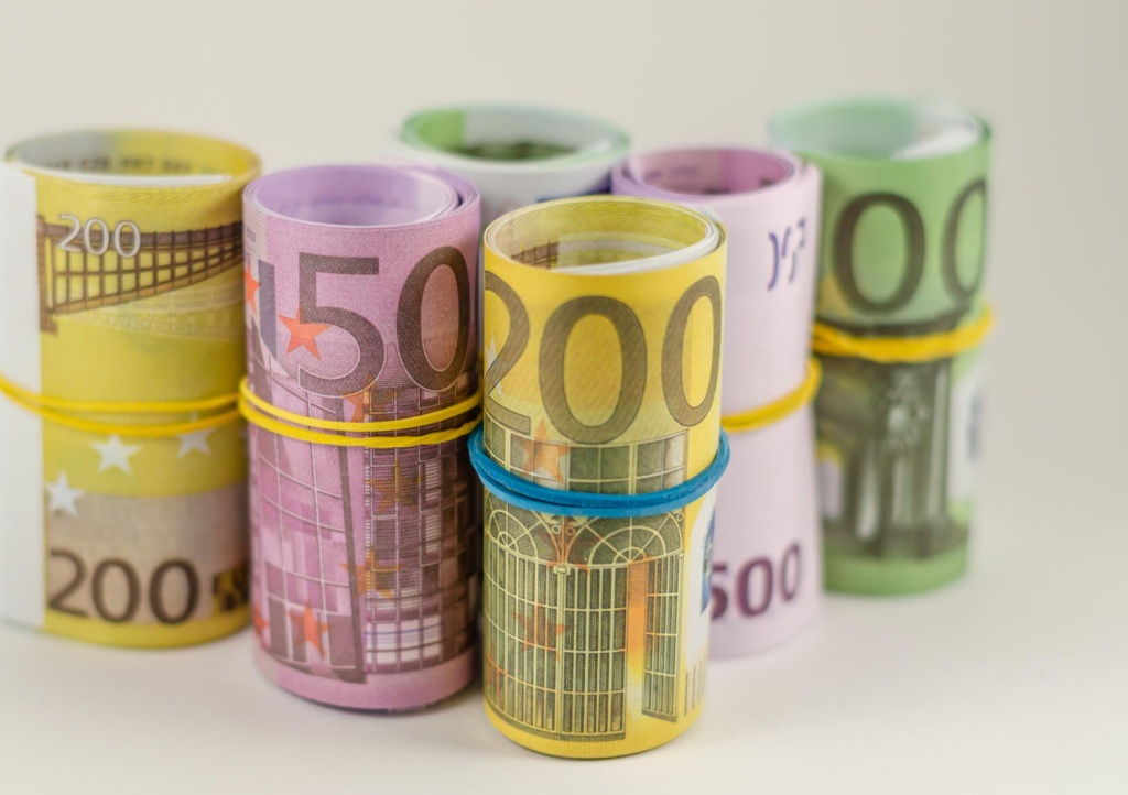 Prada рассматривает покупку Versace