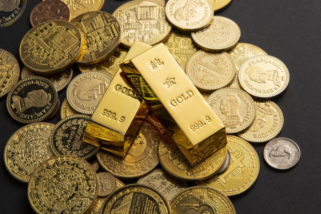Золотые резервы РФ впервые превысили 150 миллиардов долларов