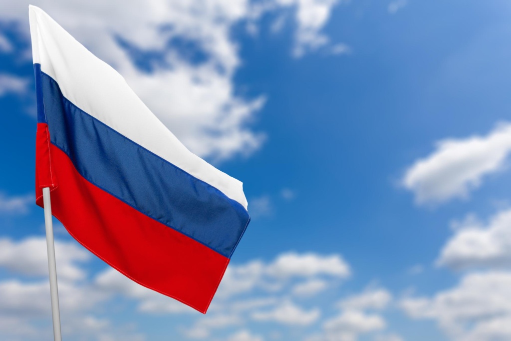 Российские ретейлеры просят не запрещать им вывески и названия на латинице