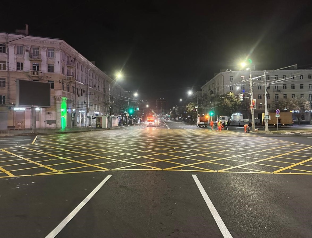 Оптимизация дорожной сети Воронежа по поручения Сергея Петрина: новые «вафельные» разметки и расширение магистралей Оптимизация дорожной сети Воронежа по поручения Сергея Петрина: новые «вафельные» разметки и расширение магистралей