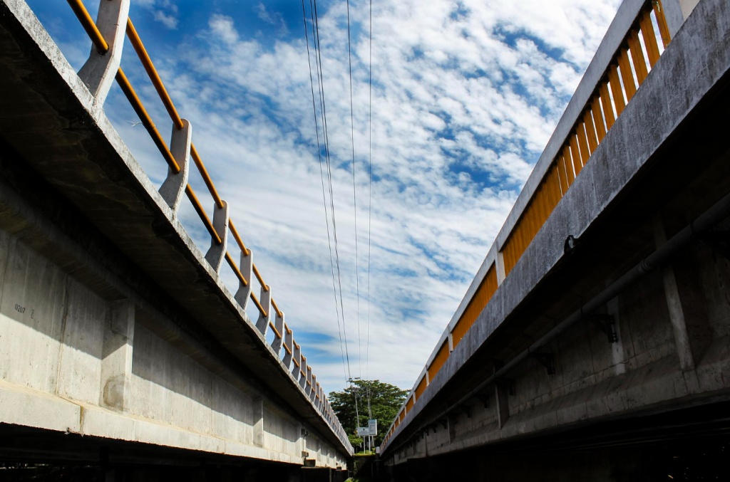 Цимбалинский путепровод в Санкт-Петербурге готов на четверть 