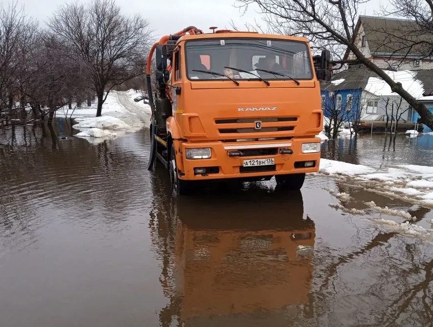 Воронеж в режиме зимней уборки: как город справляется с перепадами температур Воронеж в режиме зимней уборки: как город справляется с перепадами температур