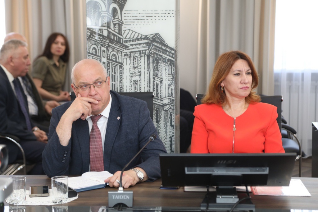 В Воронеже в районных комбинатах благоустройства создадут профсоюзы