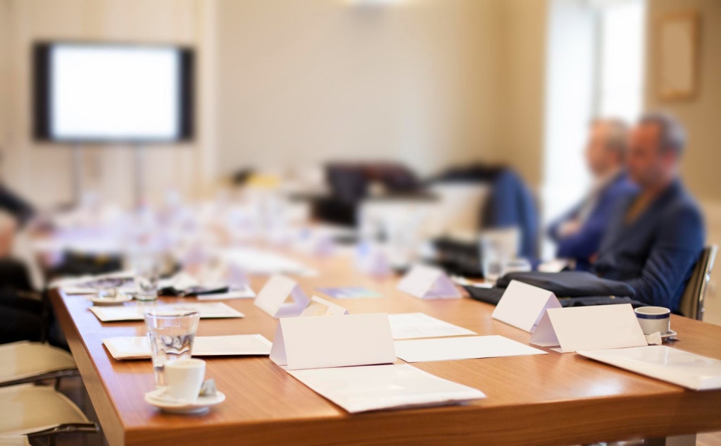 В правительстве Иркутской области прошло заседание межведомственной комиссии по противодействию теневого найма