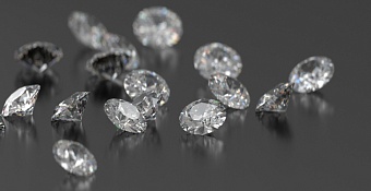 «Алроса» презентовала коллекцию из 190 инвестиционных бриллиантов